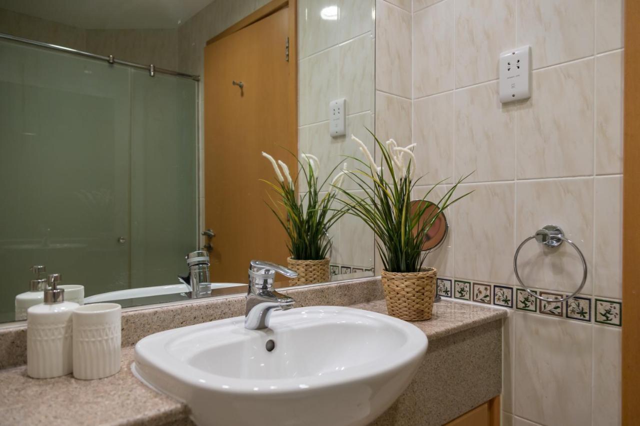 Higuests Vacation Homes - Marina Terrace Дубай Екстериор снимка