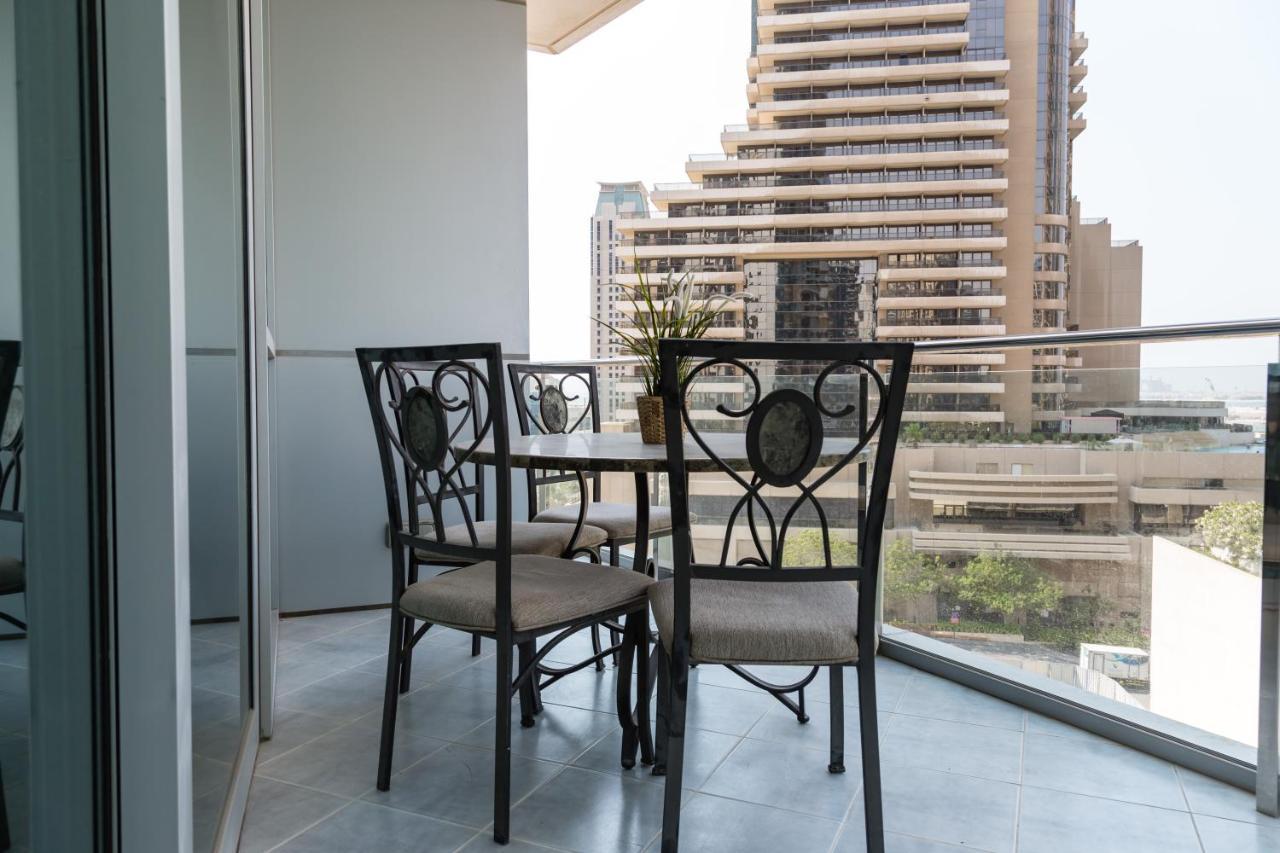 Higuests Vacation Homes - Marina Terrace Дубай Екстериор снимка